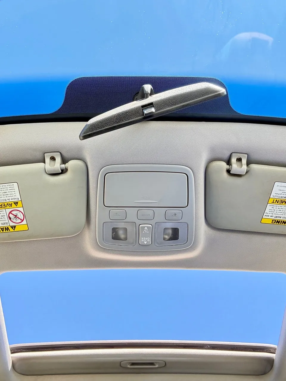 Hyundai Accent 2011 photo 4