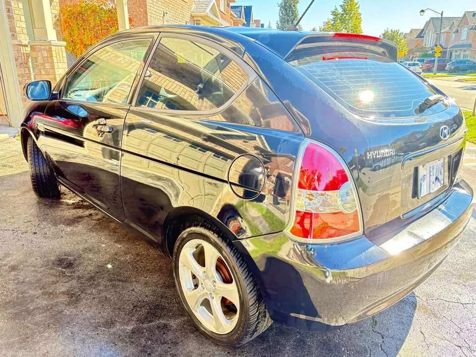Hyundai Accent 2011 photo 3