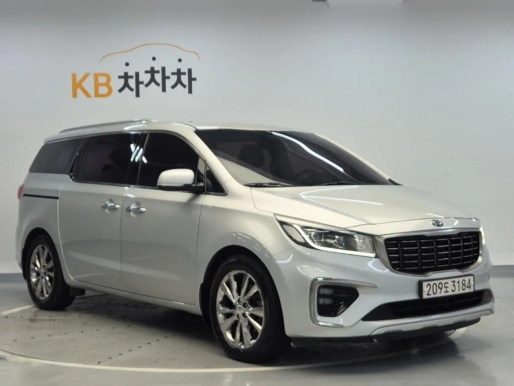 Kia Carnival 2019 photo 4