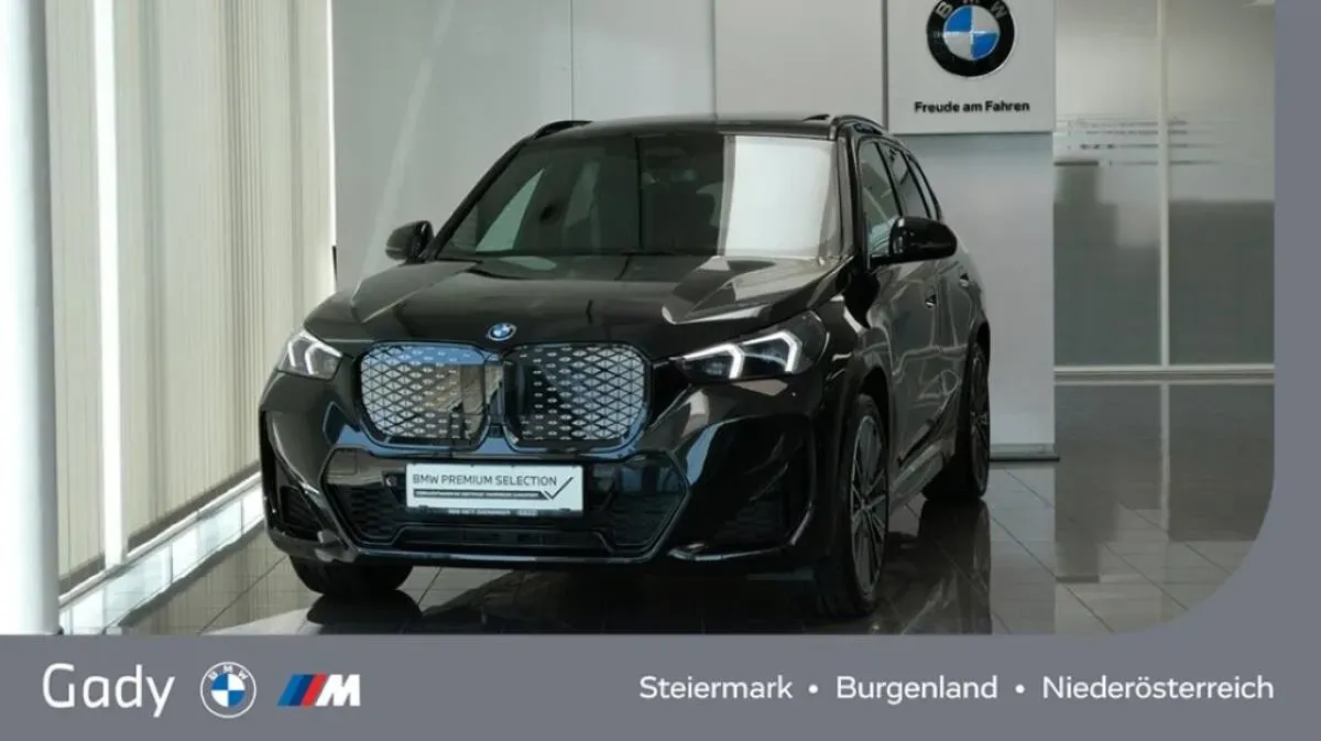BMW Ix1 2026 photo 2