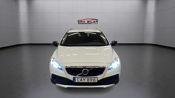 Volvo V40 Cross Country 2017 photo 2