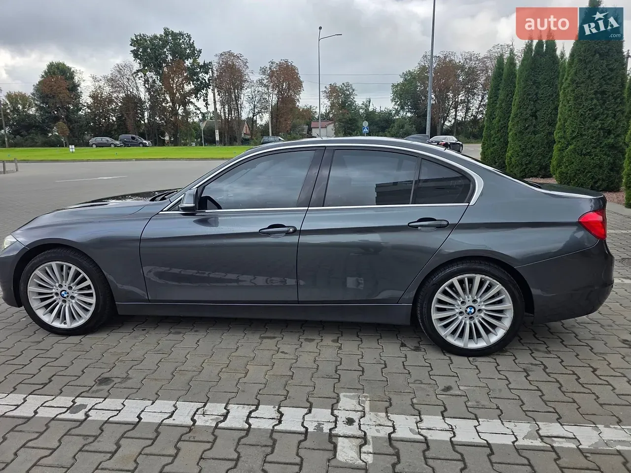 BMW 3 Series 2013 photo 4