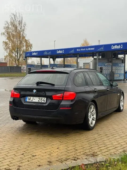BMW 530D 2011 photo 2