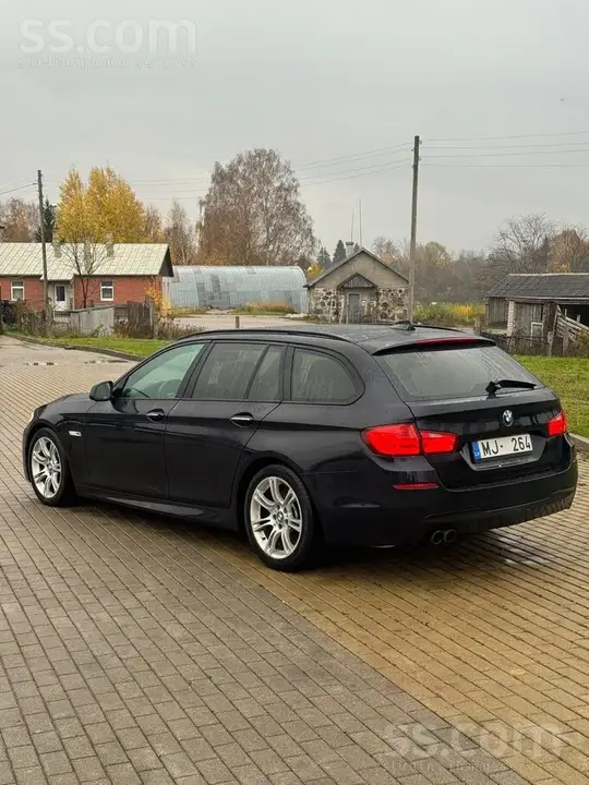 BMW 530D 2011 photo 4