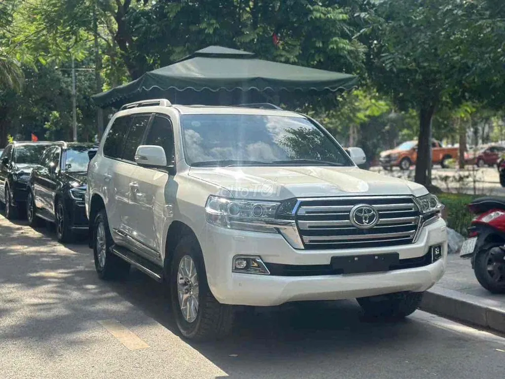 Toyota Land Cruiser 2020 photo 2