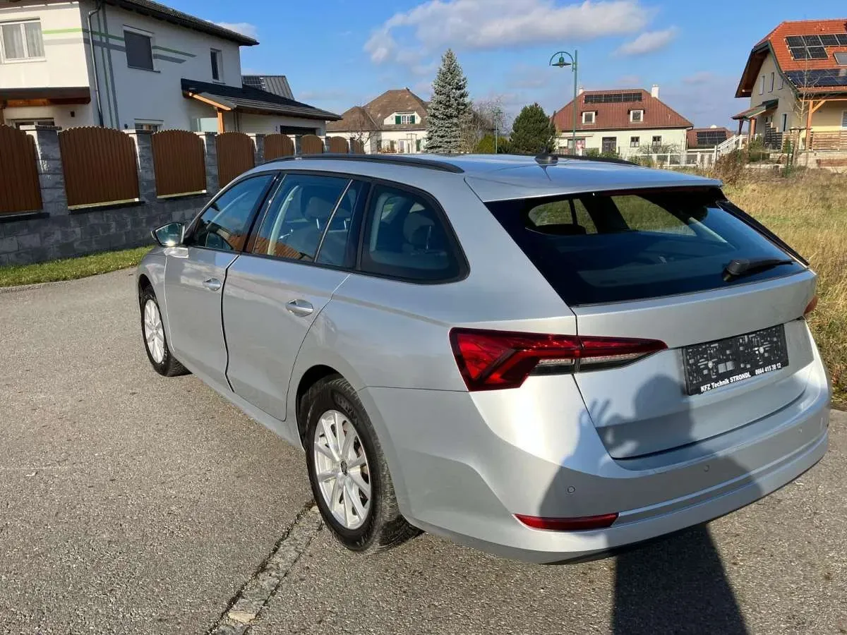 Skoda Octavia 2022 photo 3