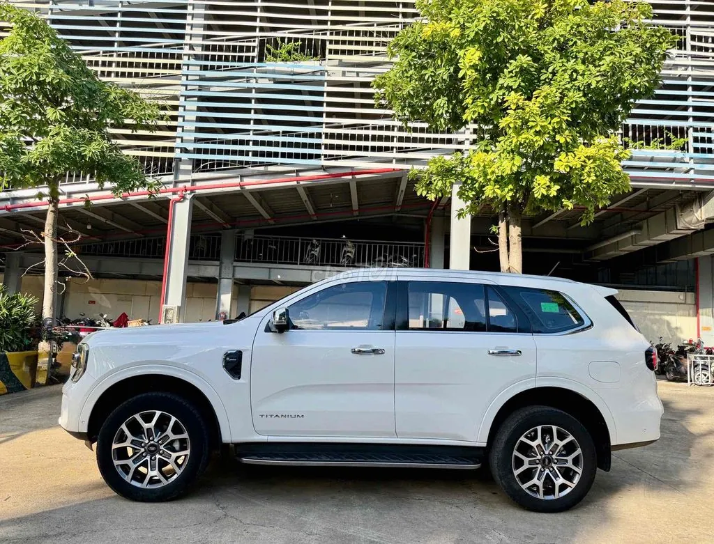 Ford Everest 2023 photo 5