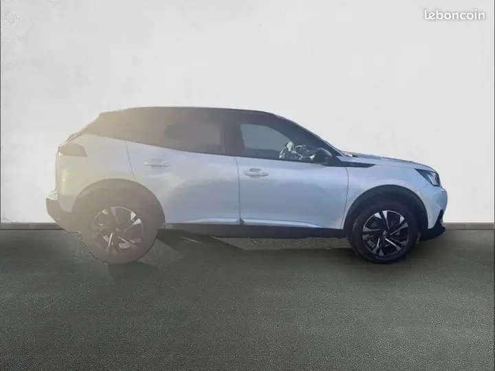 Peugeot 2008 2022 photo 4
