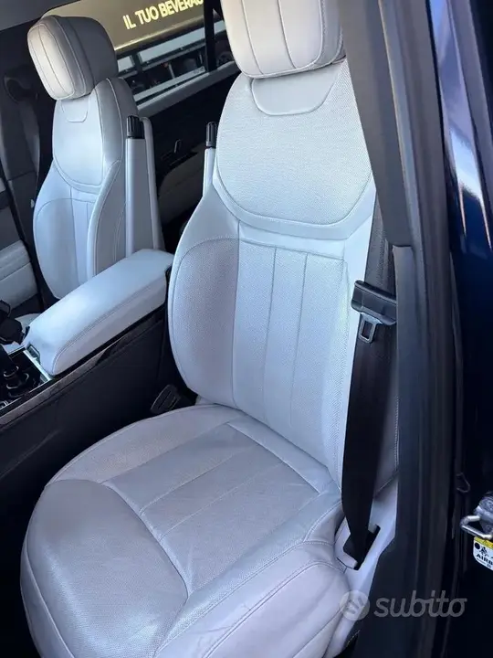 Land Rover Range Rover Sport 2023 photo 4