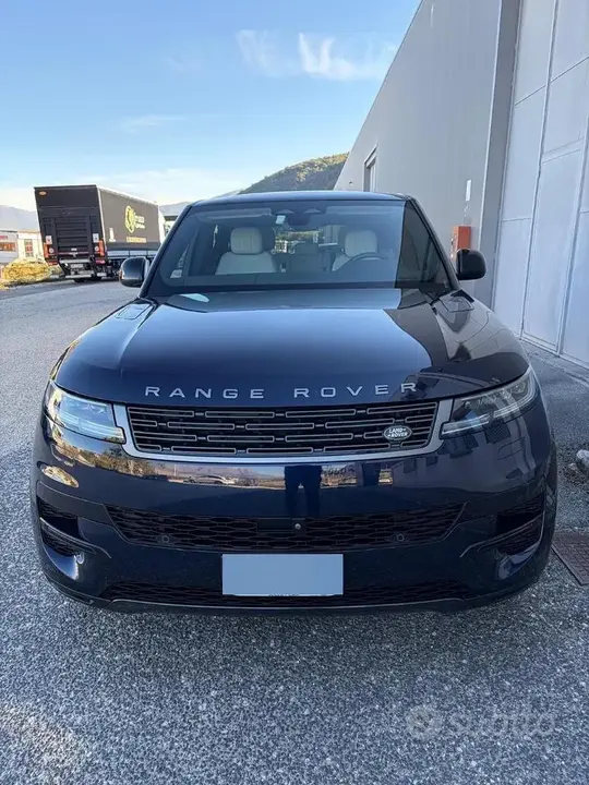 Land Rover Range Rover Sport 2023 photo 5