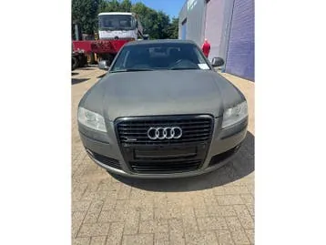 Audi A8 2009 photo 2