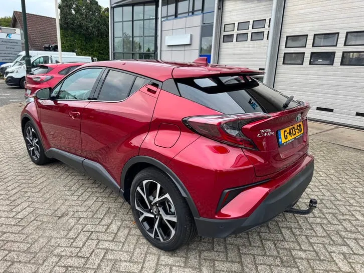 Toyota C-Hr 2019 photo 3