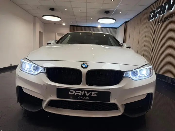 BMW M4 2016 photo 5