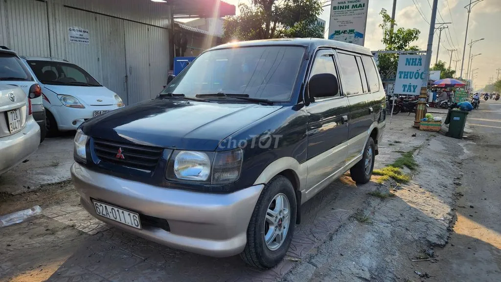 Mitsubishi Jolie 1999 photo 3
