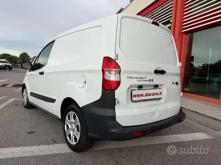 Ford Transit Courier 2020 photo 5