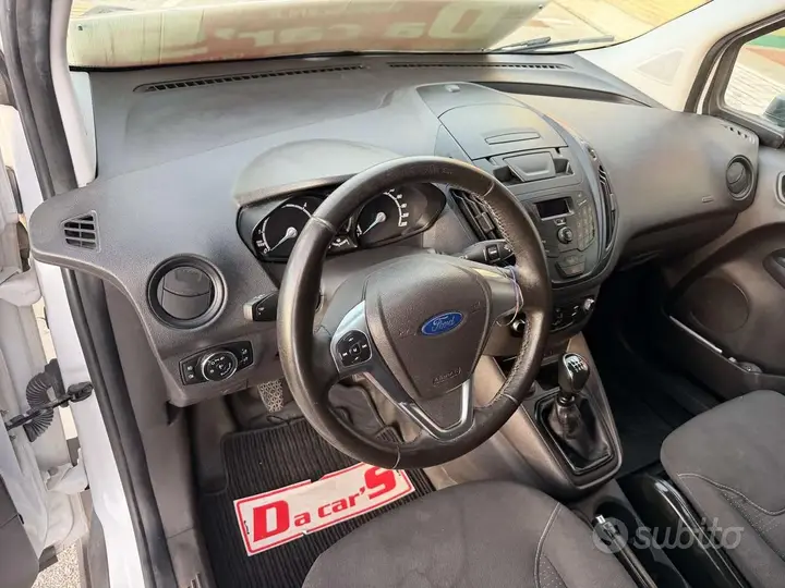 Ford Transit Courier 2020 photo 4