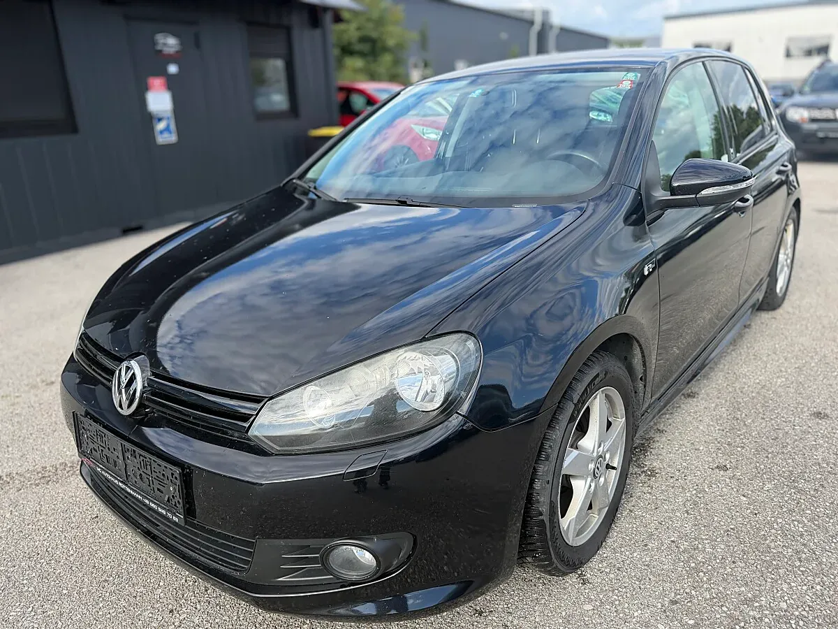 Volkswagen Golf 2010 photo 2