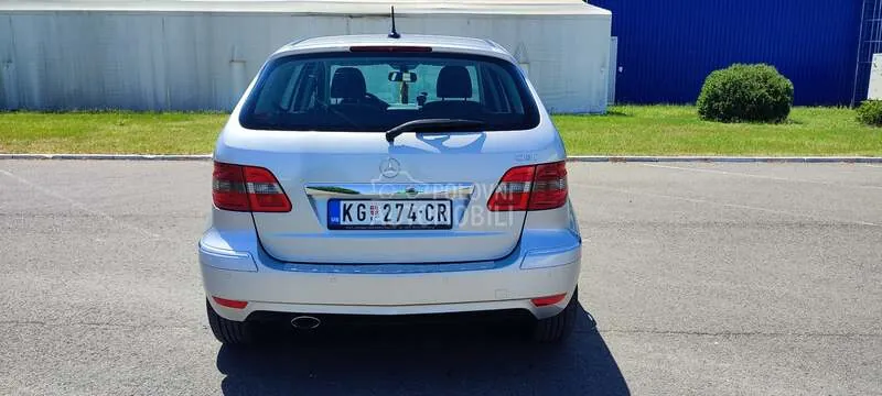 Mercedes-Benz B180 2010 photo 5