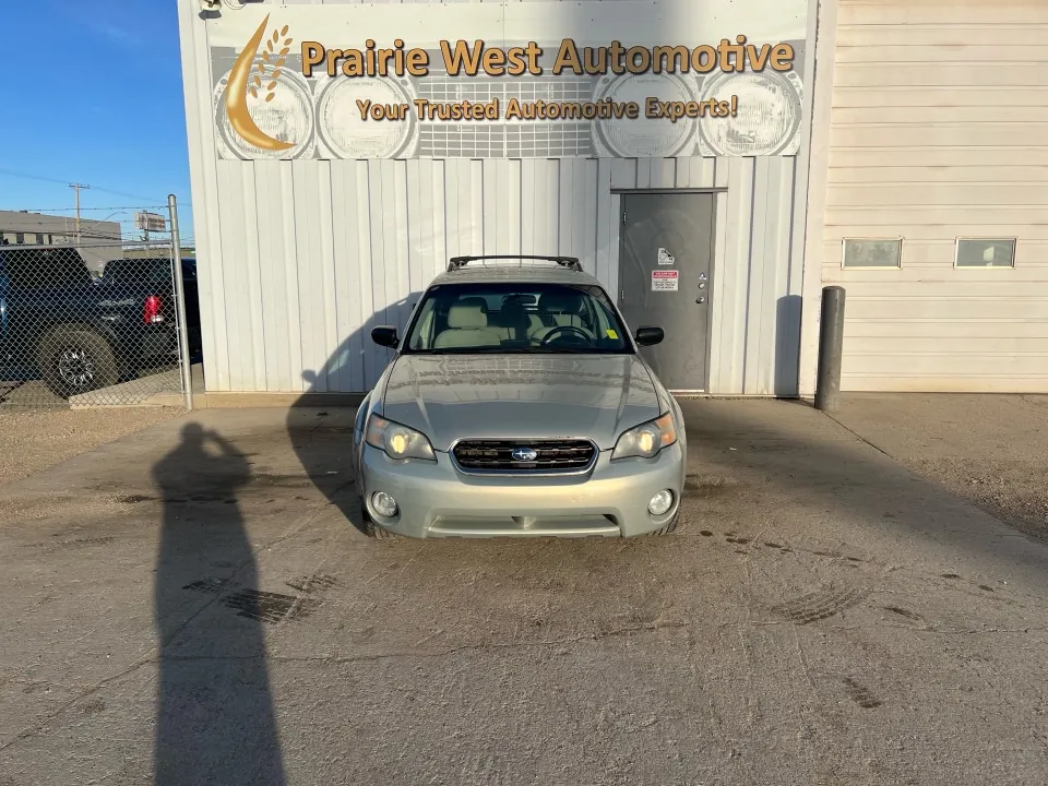 Subaru Outback 2005 photo 2
