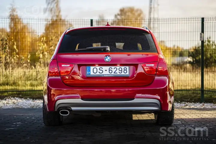 BMW 318 2009 photo 5