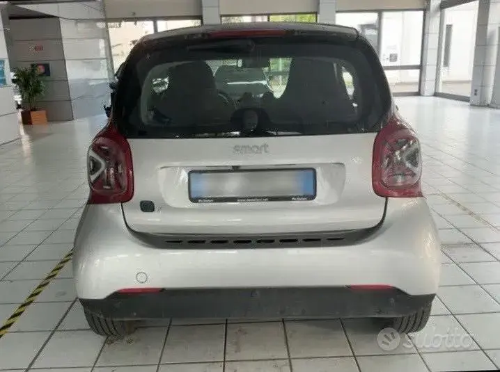 Smart Fortwo 2023 photo 3