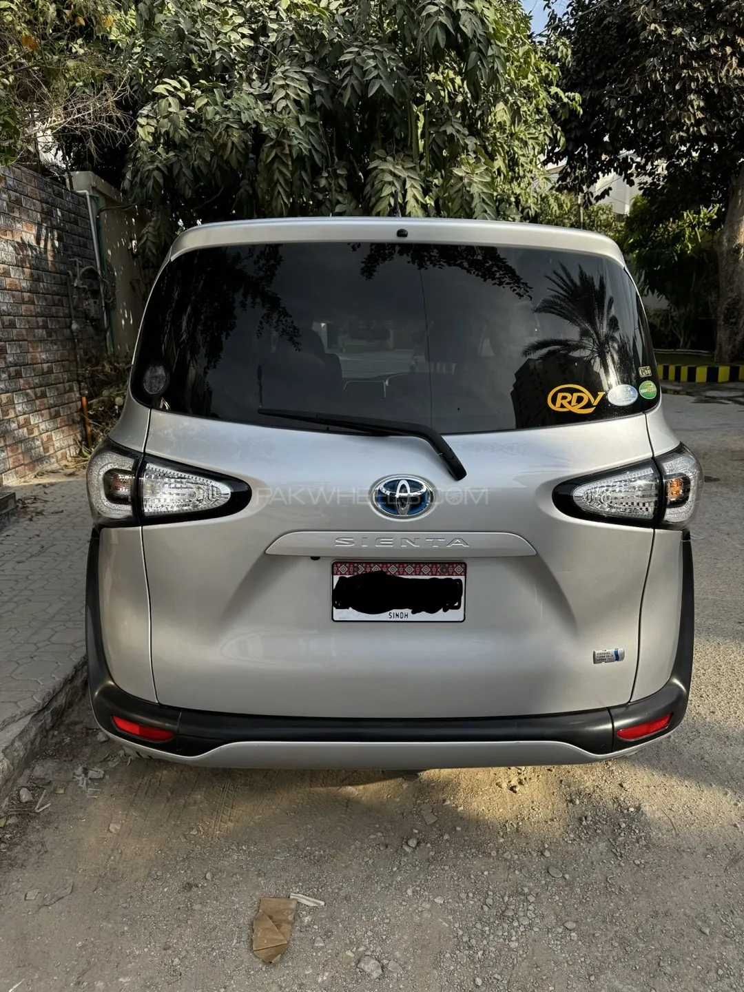 Toyota Sienta