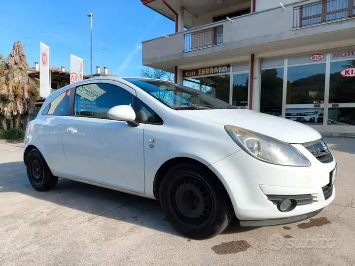 Opel Corsa 2010 photo 3