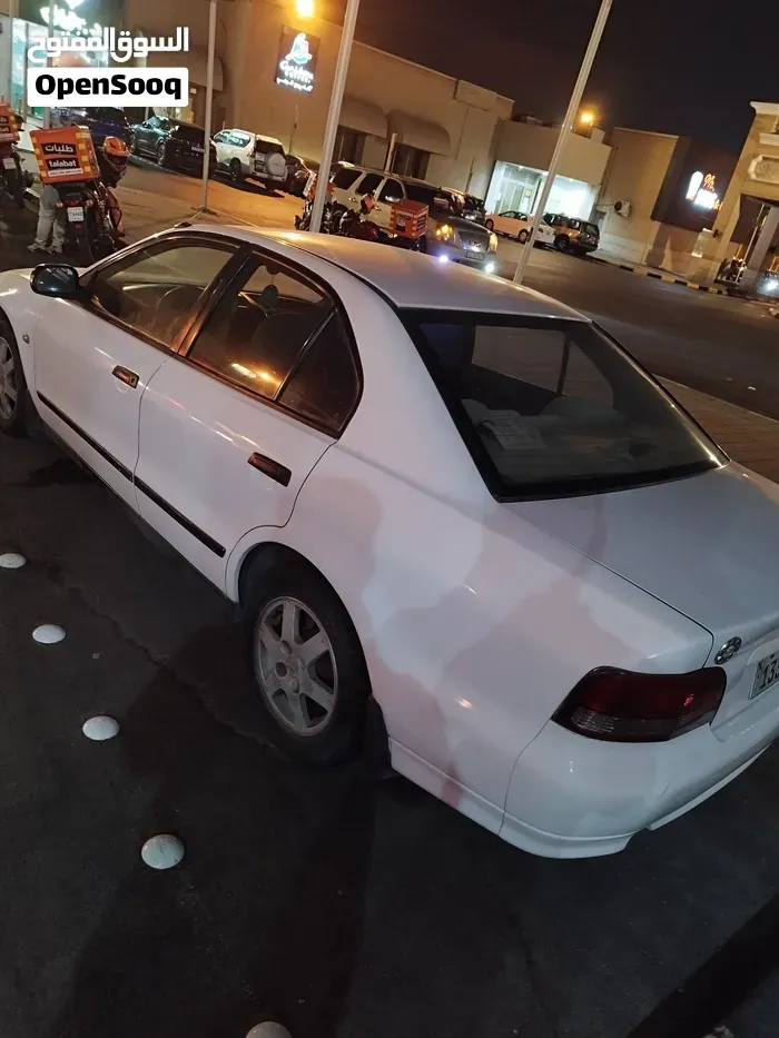 Mitsubishi Galant 2006 photo 3