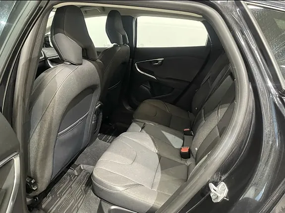 Volvo V40 Cross Country 2014 photo 5