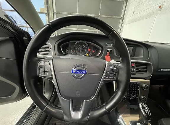 Volvo V40 Cross Country 2014 photo 4