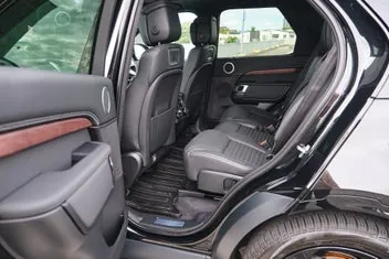 Land Rover Discovery 2026 photo 5
