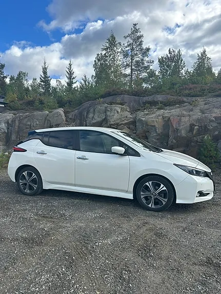 Nissan Leaf 2018 photo 3