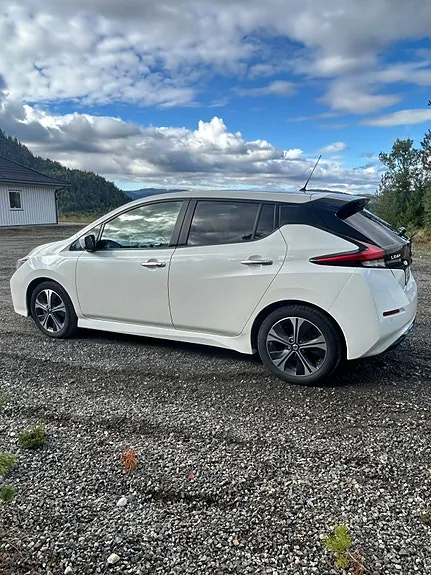 Nissan Leaf 2018 photo 5