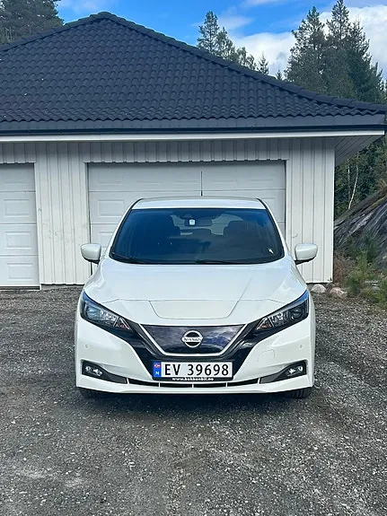 Nissan Leaf 2018 photo 2