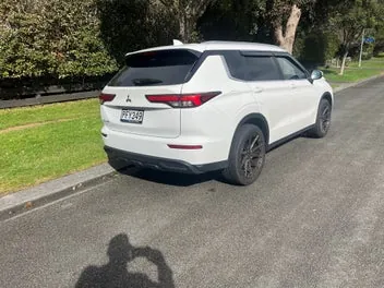 Mitsubishi Outlander 2022 photo 3