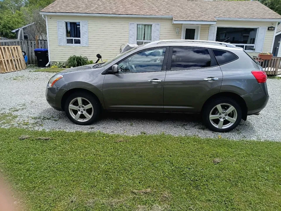 Nissan Rogue 2010 photo 3