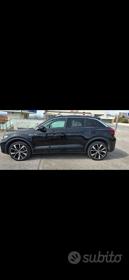 Volkswagen T-Roc 2022 photo 2