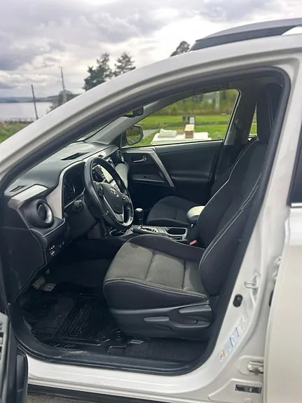 Toyota Rav4 2017 photo 5