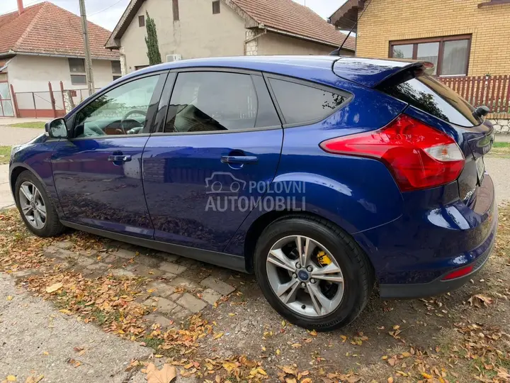 Ford Focus 2014 photo 4