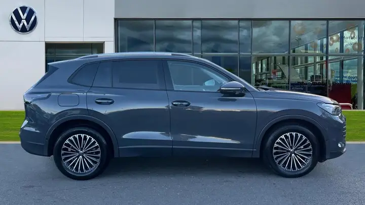 Volkswagen Tiguan 2025 photo 4