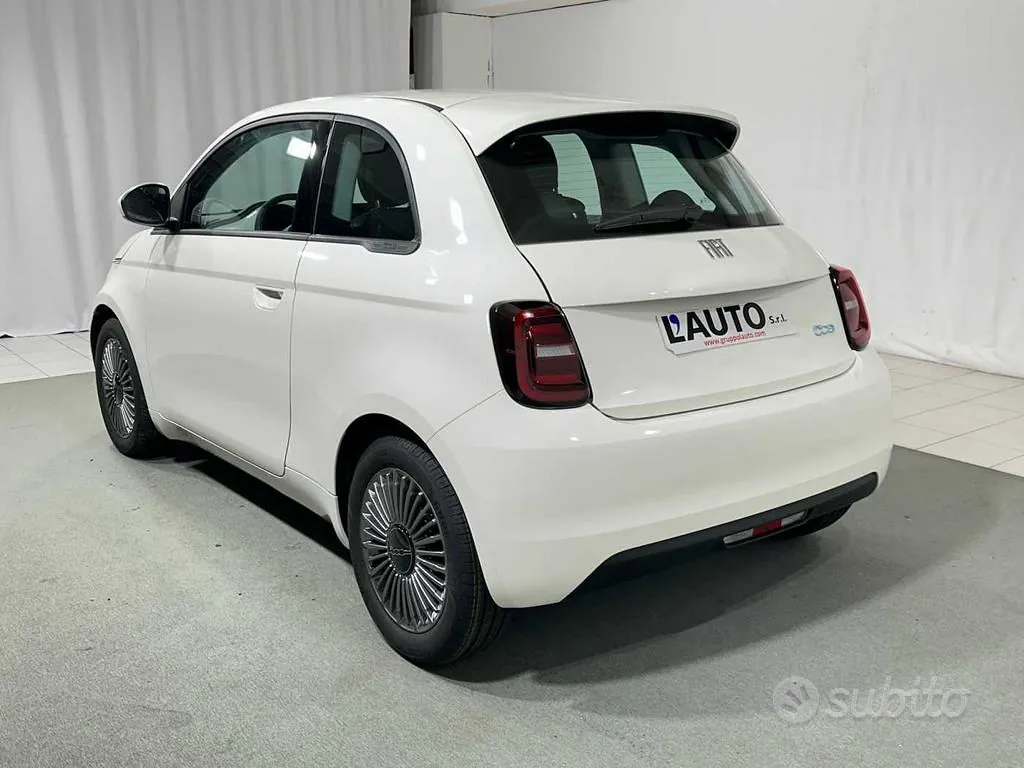 Fiat 500E 2023 photo 3