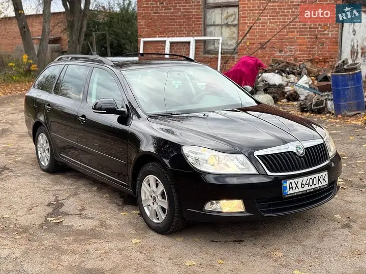 Skoda Octavia 2012 photo 3
