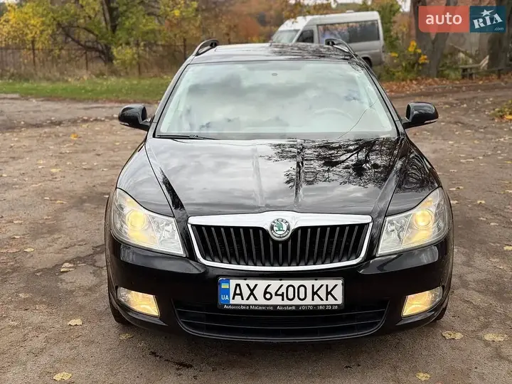 Skoda Octavia 2012 photo 2