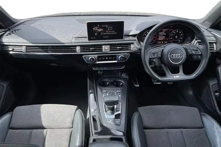 Audi A4 Avant 2019 photo 3