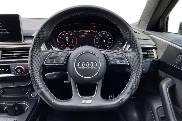 Audi A4 Avant 2019 photo 5