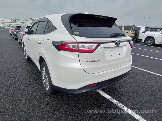 Toyota Harrier 2019 photo 3