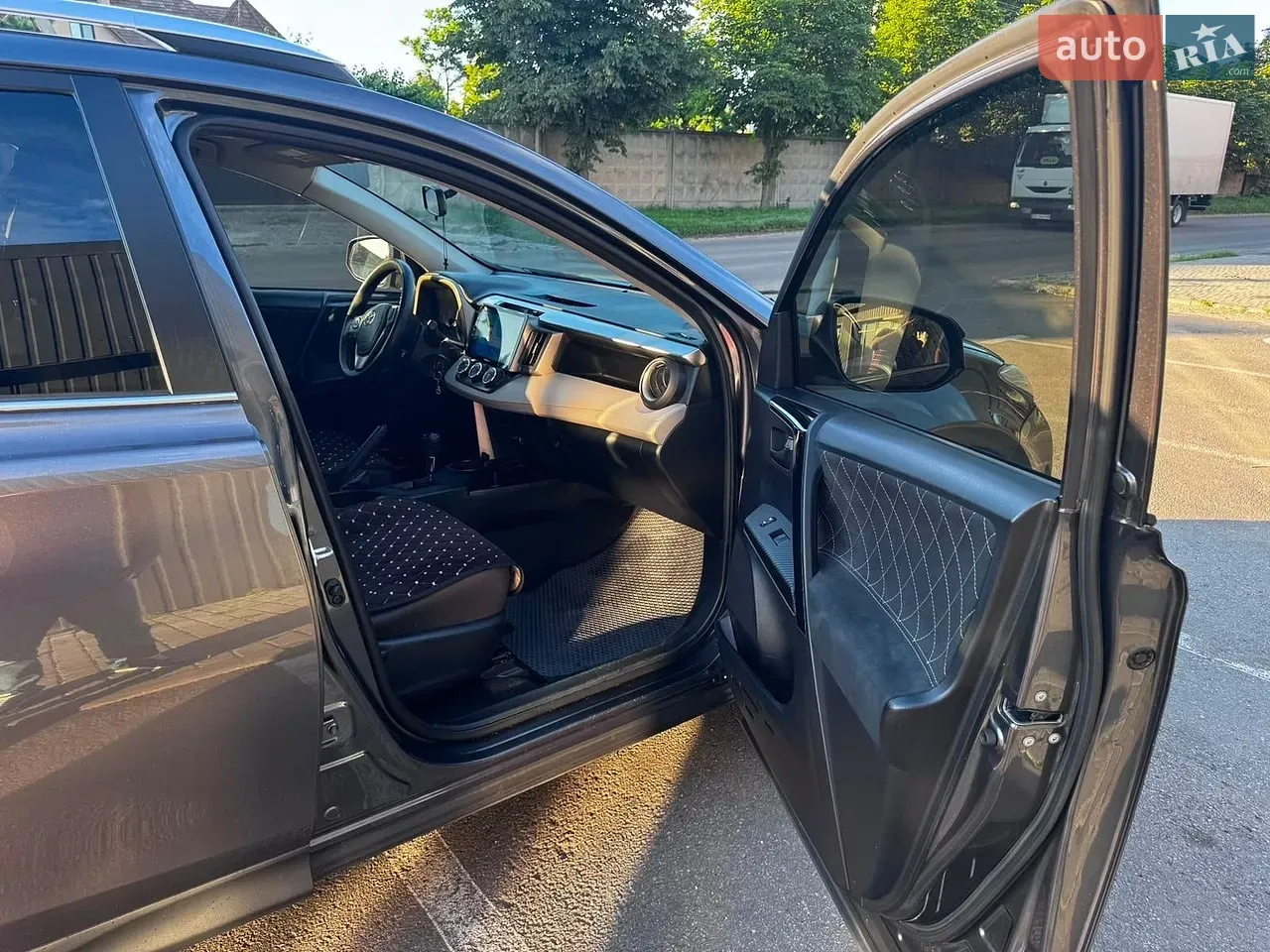 Toyota Rav4 2014 photo 5