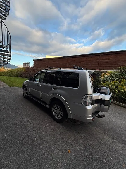 Mitsubishi Pajero 2017 photo 4