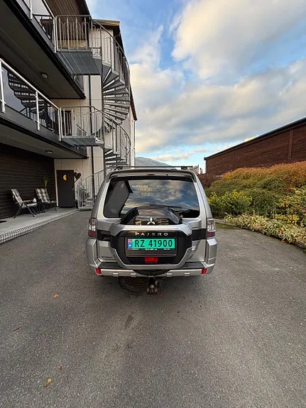 Mitsubishi Pajero 2017 photo 5