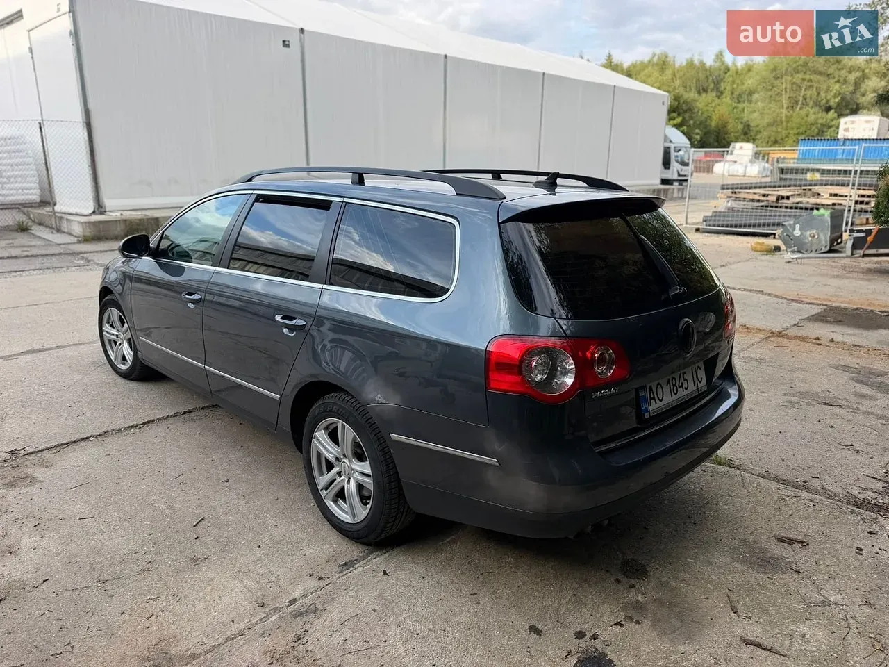 Volkswagen Passat 2010 photo 5
